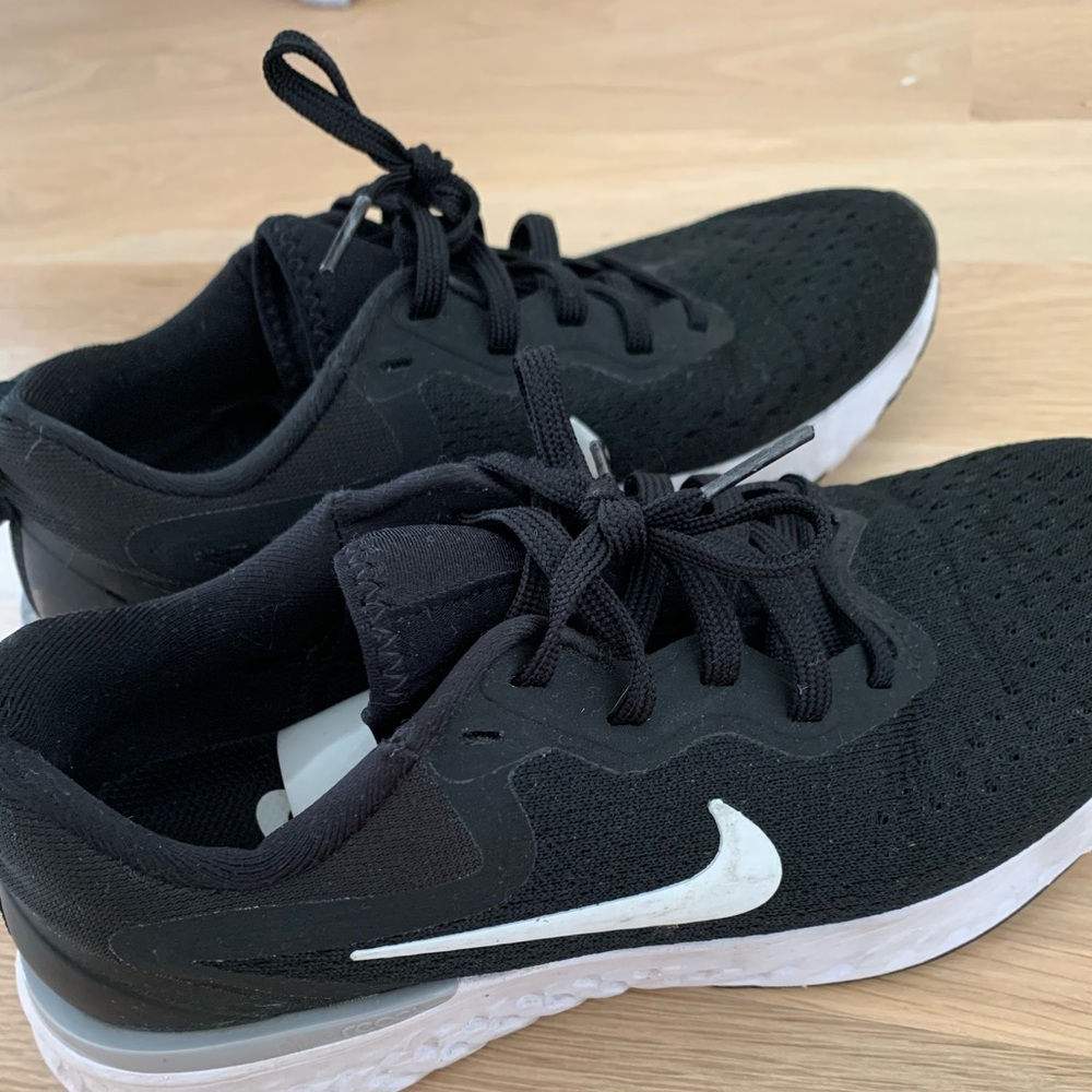 Nike Sneakers - Black
